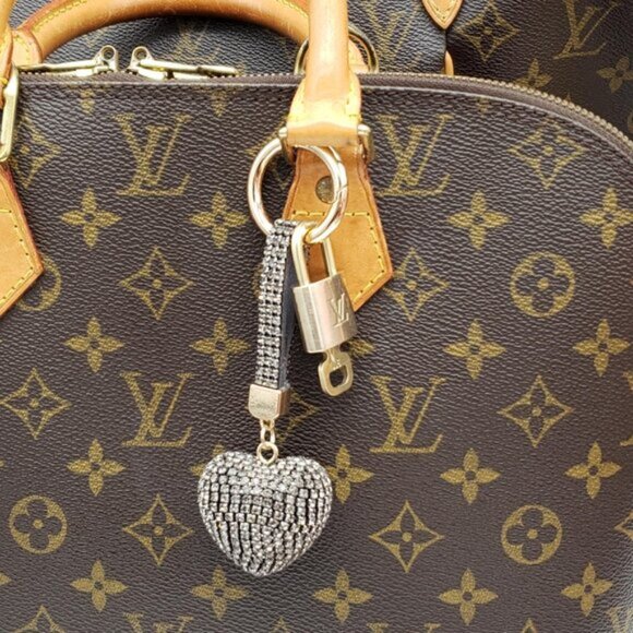 Authentic Louis Vuitton Lock & Key with unbranded Bagcharm, Keycharm, Keychain - Picture 2 of 8